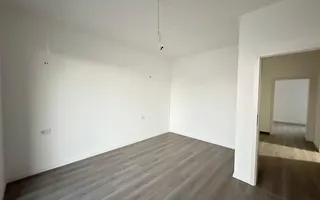 Duplex 1/2, 4 camere, 3 băi, la strada principală Mosnita Veche - Poză 13
