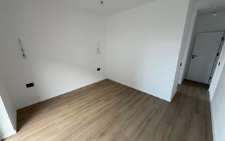 Apartament cu 4 camere pe 2 nivele in Giroc - Poză 7