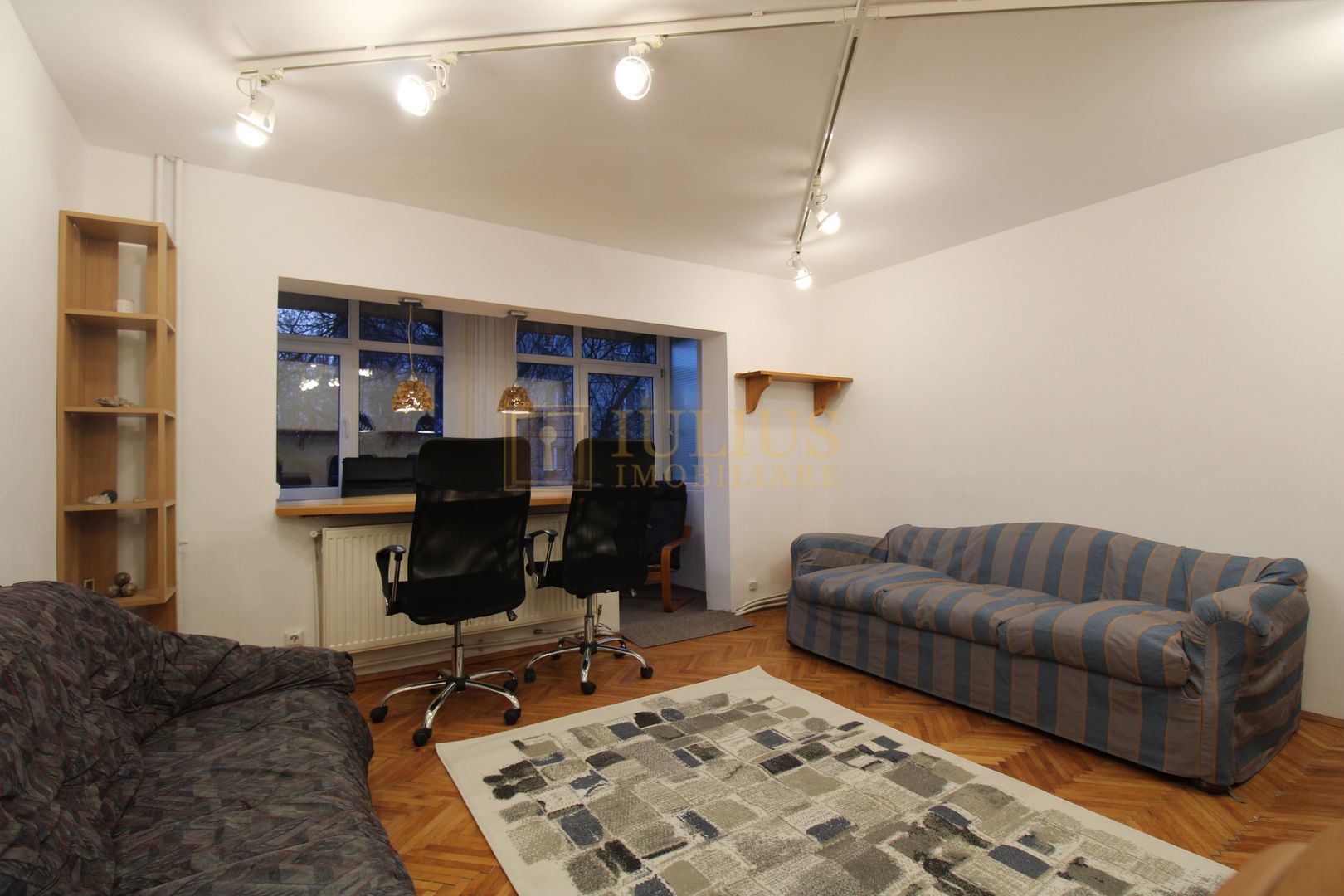 Decomandat, centrala pproprie, ideal pentru cei ce lucreaza de acasa. - Poză 5