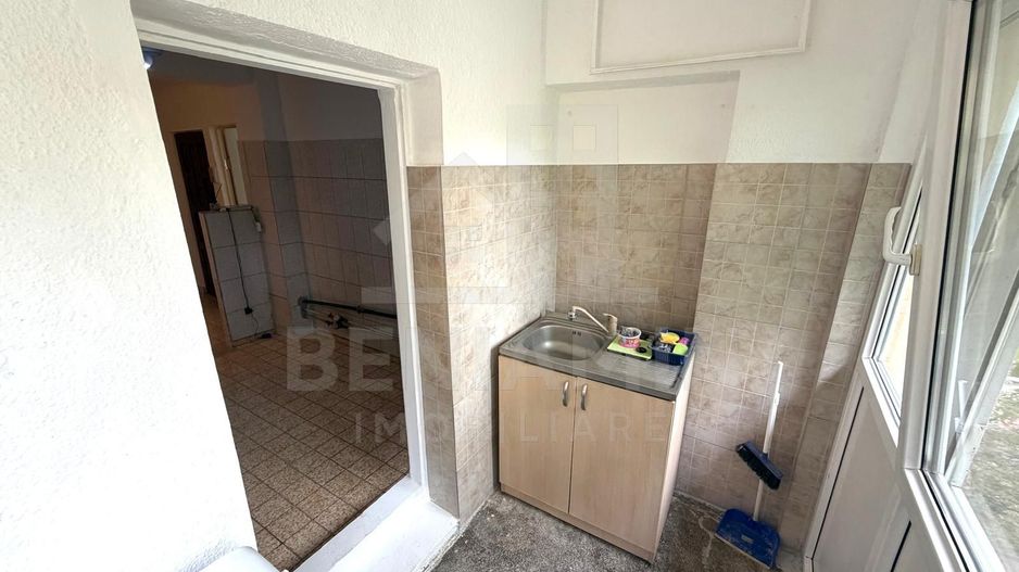2 camere decomandat - etaj 2 - 52mp - teava de gaze - Sarari - Poză 5