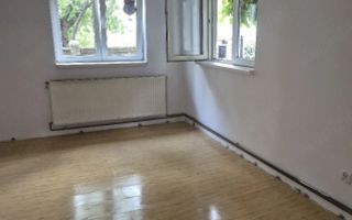 Apartament 2 camere la curte - Poză 4
