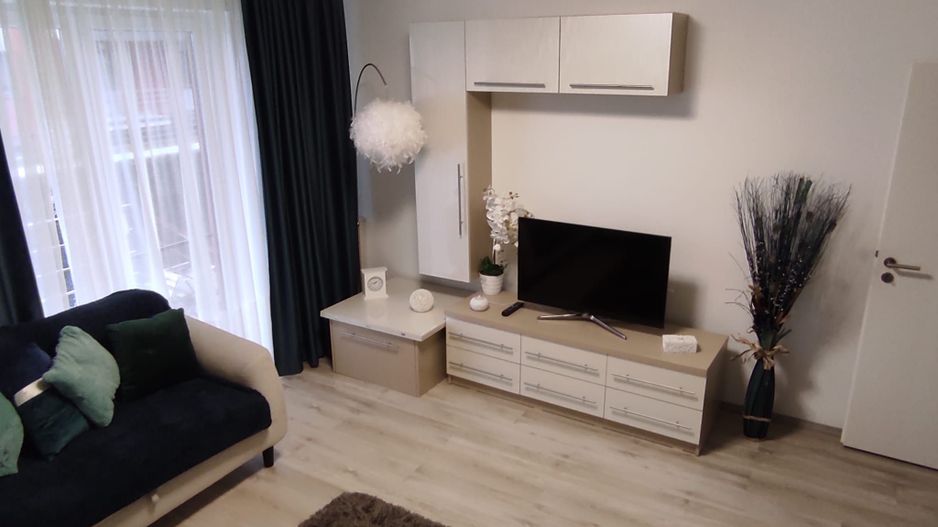 Apartament 1 camerea zona Avangarden! - Poză 3