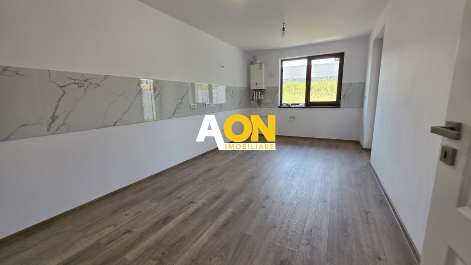 Super Oferta! Casa Individuala 4 Camere, 2 Bai, 700mp Teren - Poză 3