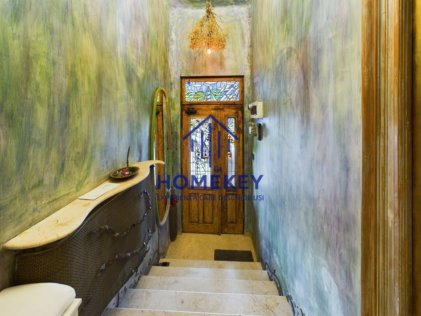 Casa/Vila de Inchiriat cu Terasa- centru - Poză 4
