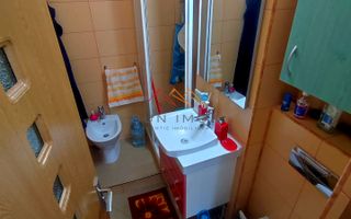 APARTAMENT DE VÂNZARE | 2 CAMERE DECOMANDATE | ETAJ 1 | ZONĂ CENTRALĂ - Poză 8