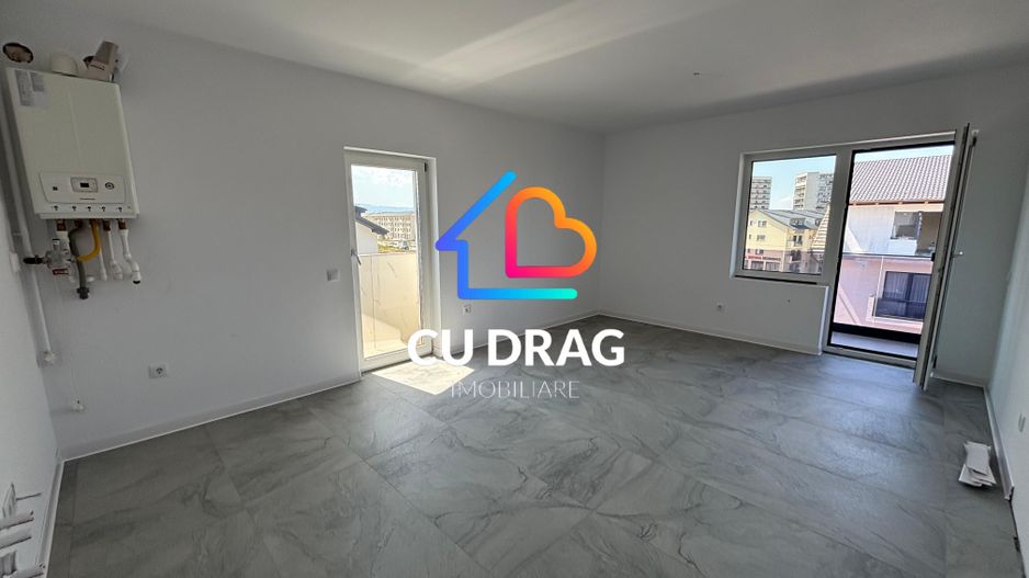 Apartament 3 camere decomandat - Poză 1
