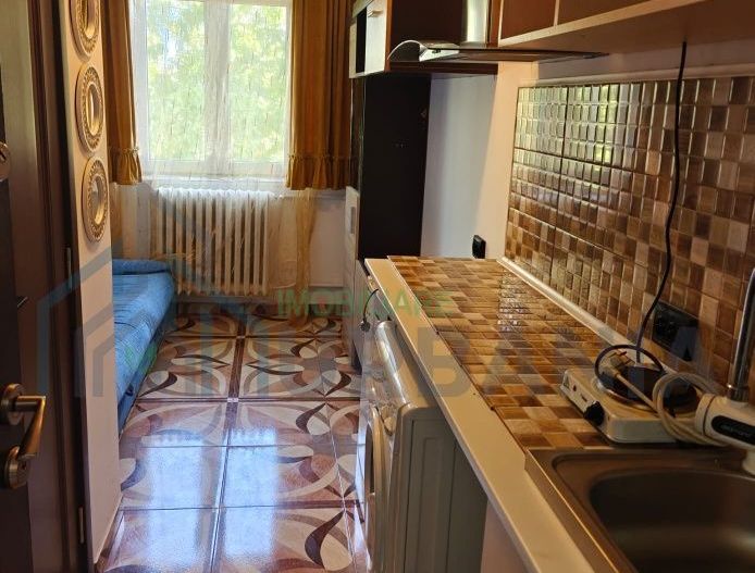 # închiriez camera camin 12 mp wc dus în casa zona bularga. - Poză 1