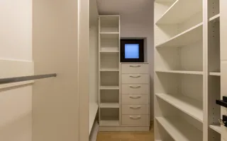 Apartament cu 4 camere de închiriat în zona Alexandru cel Bun - Poză 17