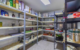 Vila cu piscina si garaj - 6 dormitoare - Pantelimon - Poză 43