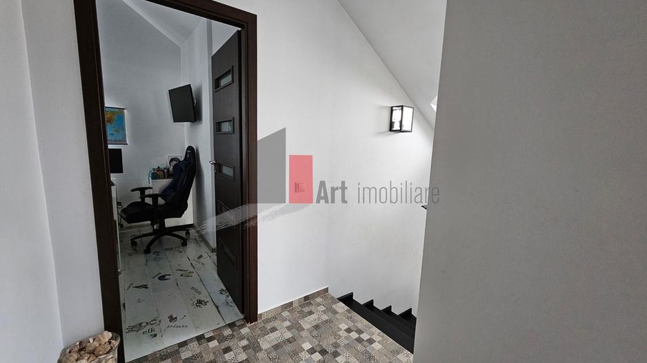 VILA   IN CARTIER HENRY COANDA - Poză 5