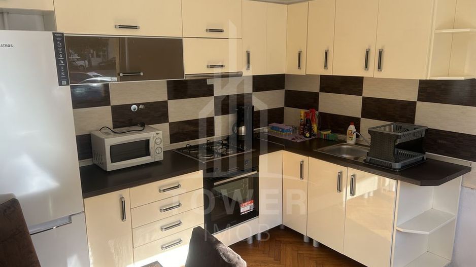 Tower Imob oferă spre închiriere apartament cu 3 camere - Poză 3
