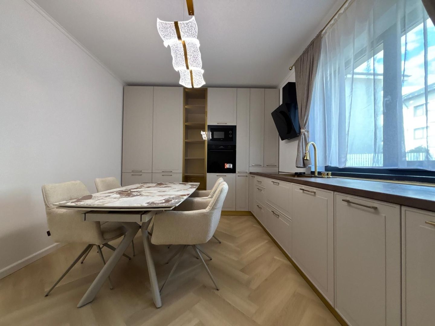 Casa 4 camere PREMIUM, NOUA in Selimbar, Str. Brana - Poză 39