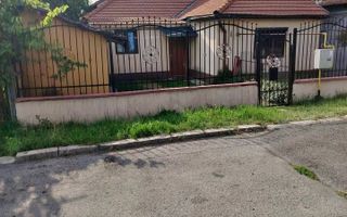 Casă 2 camere Str. Danton - Poză 1