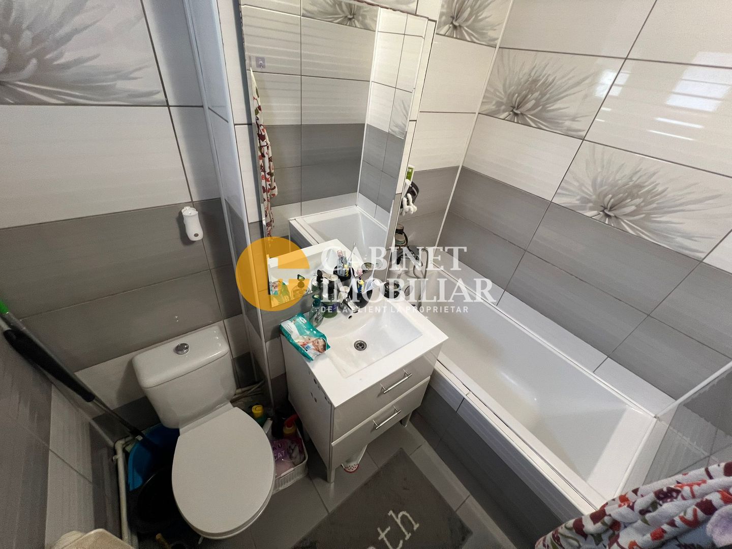 MIRCEA CEL BATRAN - Apartament 3 Camere - 62 MP - Poză 5