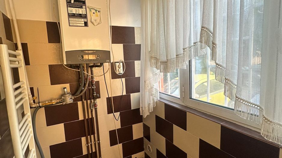 Apartament 2 camere- 1 Mai, Pelendava - Poză 7