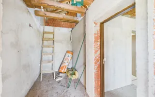 Casa la gri in Frumuseni - Poză 15