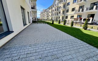 Spatiu Comercial Finisat 65 mp, curte proprie 78 mp, 2 parcari - Poză 5