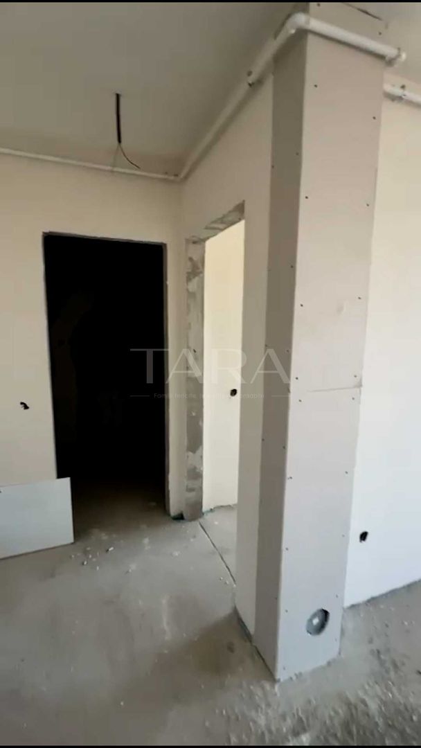 Apartament cu 2 camere, 55 mp, balcon generos și garaj subteran. - Poză 3