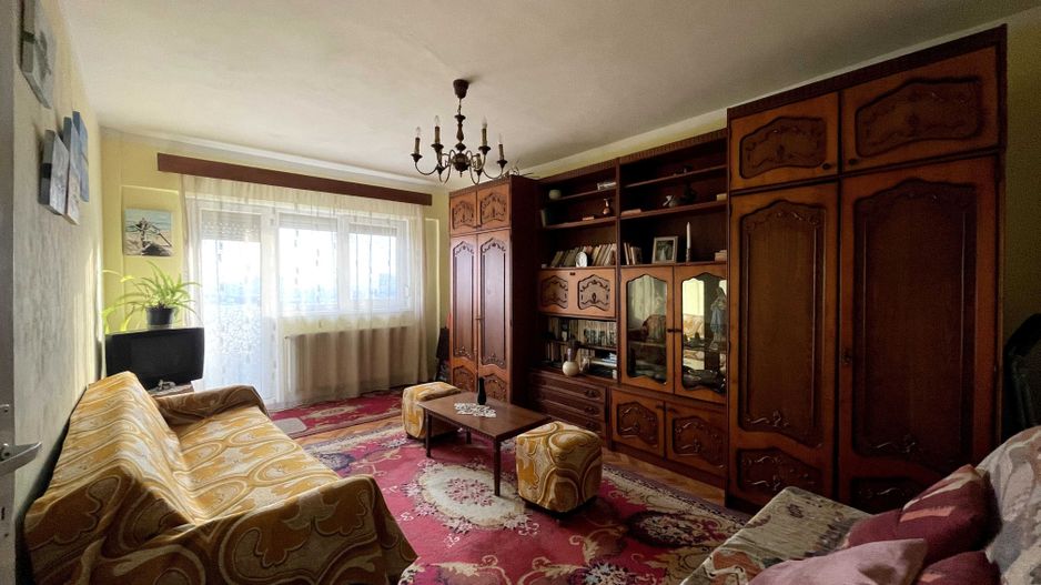 Apartament 2 camere si dependinte 80MP, decomandat, aproape de centru - Poză 1