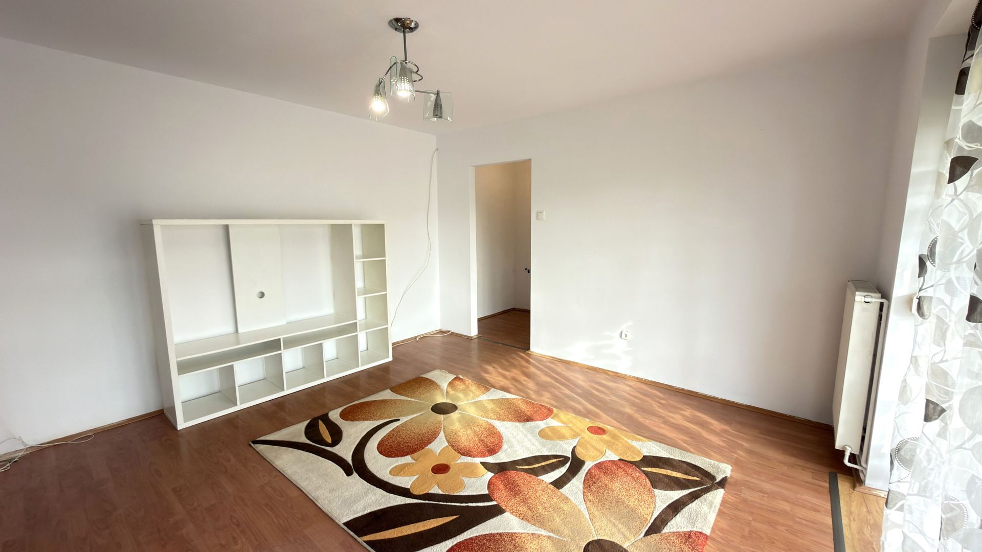 Apartament 2 camere Republicii Etaj III - Carei - Poză 6