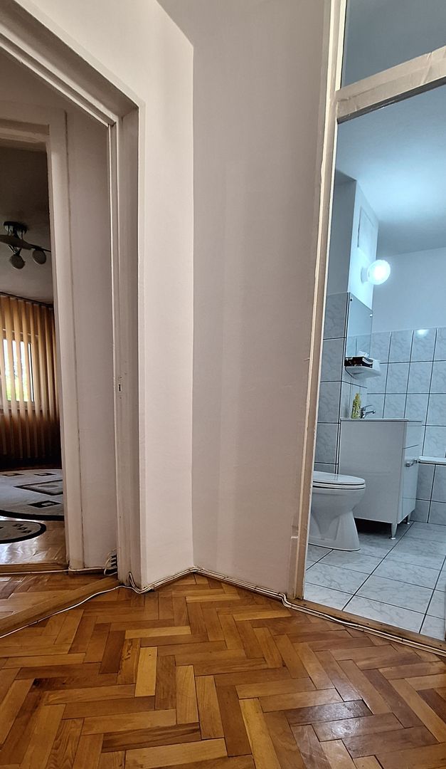 Apartament renovat cu 3 camere - zona Andrei Saguna - Poză 13