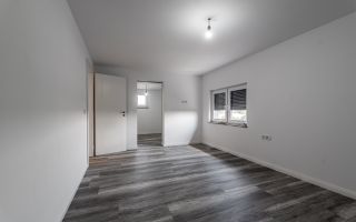 VILĂ INDEPENDENTĂ ENERGETIC – CĂLUGĂRENI, 10 KM DE ARAD - COMISION 0 - Poză 5