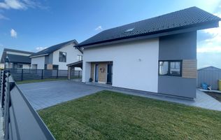 Casă individuală INDEPENDENTĂ ENERGETIC - CARTIER NOU