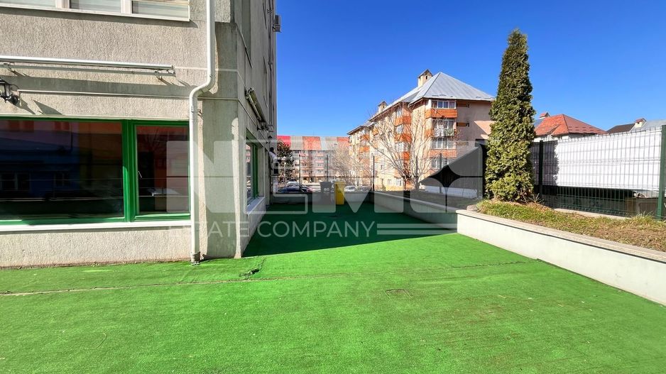 Spatiu Comercial 242 Mp/Utili  I Suceava/Obcini I2000Euro/Luna - Poză 1