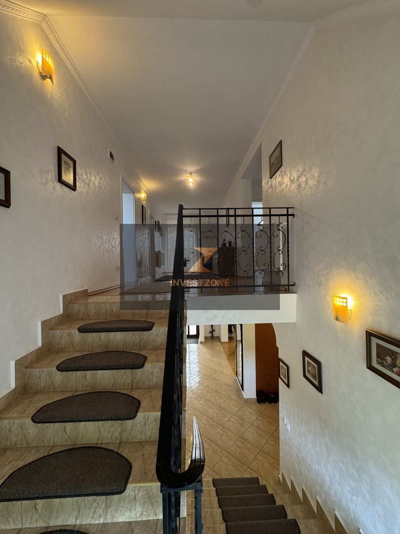 Casa spațioasă în Oradea str Izvorului - Poză 17