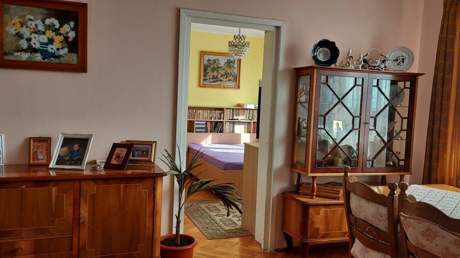 Ag EUROPA vinde ap 3 cam 90mp etaj 4 zona Closca. - Poză 3