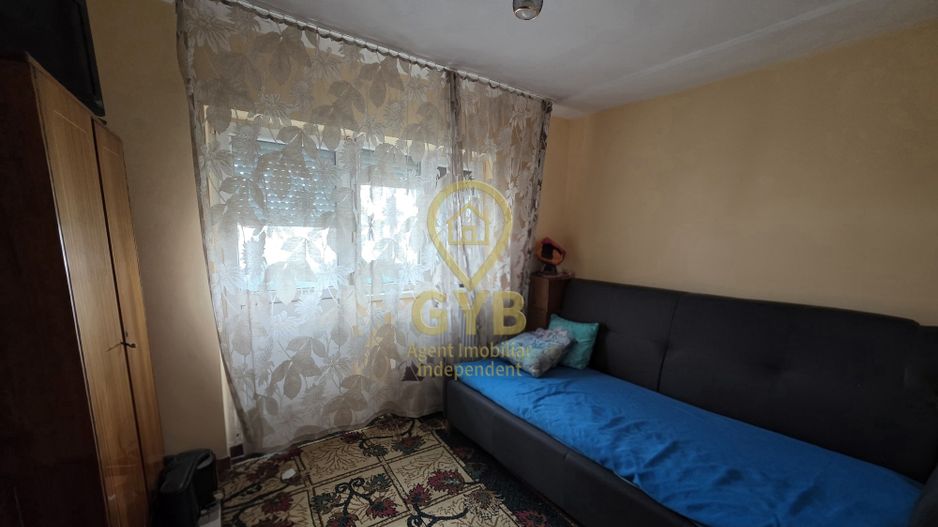 Apartament spatios cu 4 camere, 2 balcoane – Marghita, zona Penny - Poză 8