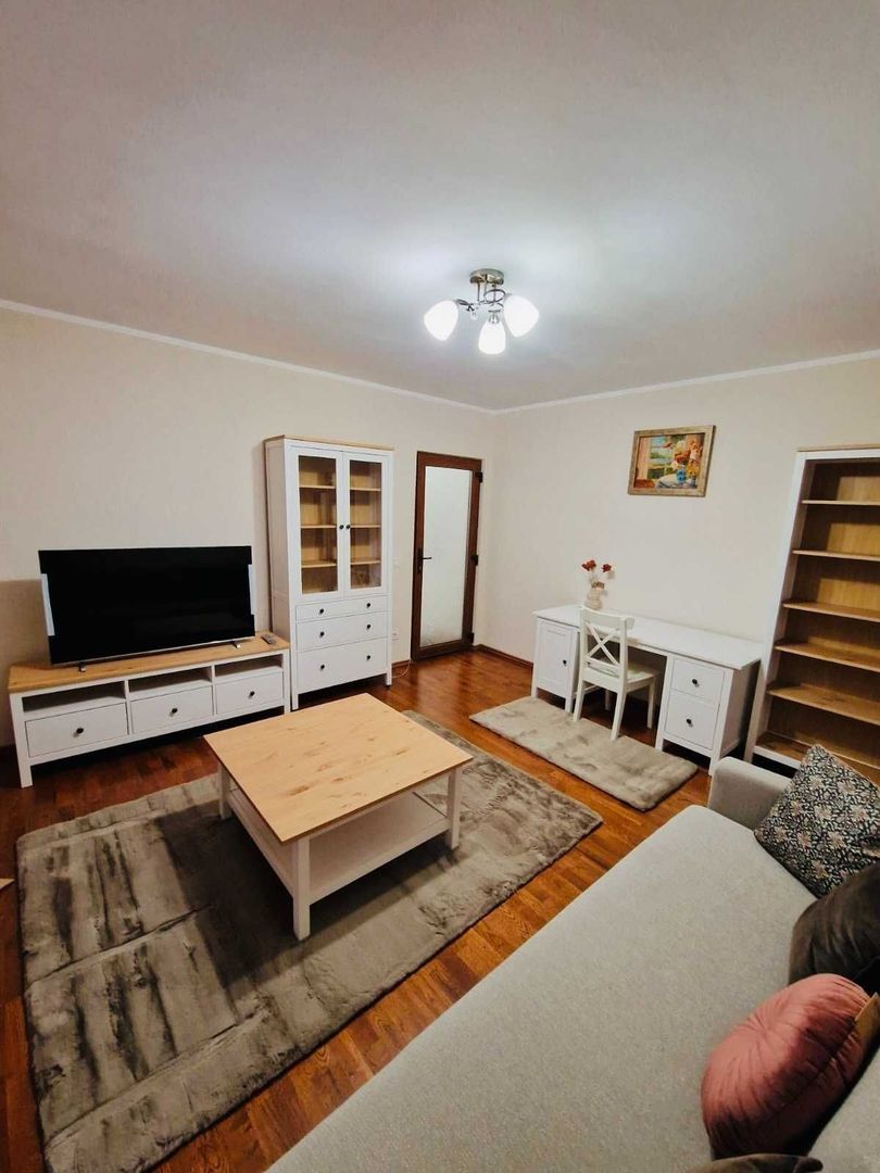 Inchiriez Apartament 2 camere Piata Amzei langa Teatrul Ion Creanga - Poză 1