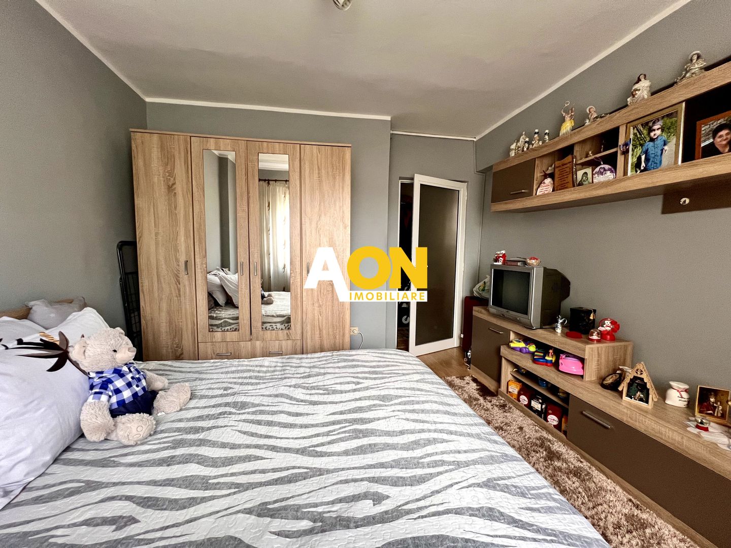 Apartament 4 Camere | Decomandat | 74 mp | Zona Cetate - Poză 3