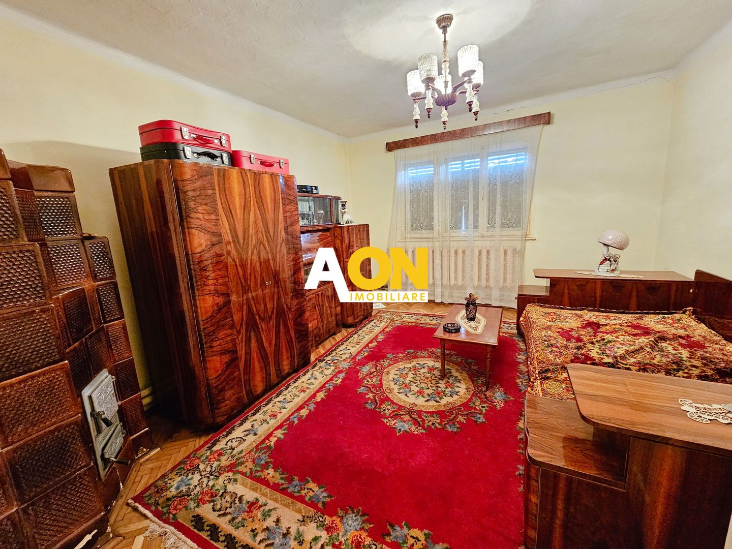 Casa cu 4 camere, 2024 mp teren, la asfalt, cu utilitati, Vintu de Jos - Poză 12