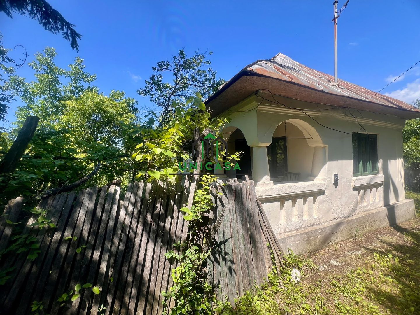 Teren intravilan de vânzare/Ocnele Mari/8.300 mp - Poză 6