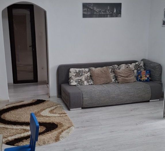 De vanzare apartament de 2 camere Titan -Scoala Mexic - Poză 1