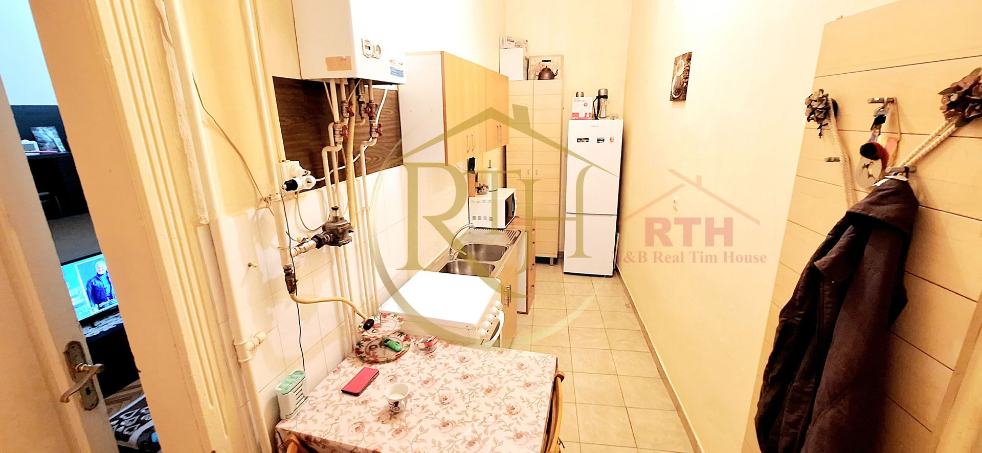 Oferim spre inchiriere,Apartament 1 camera, zona Centrala a orasului . - Poză 6