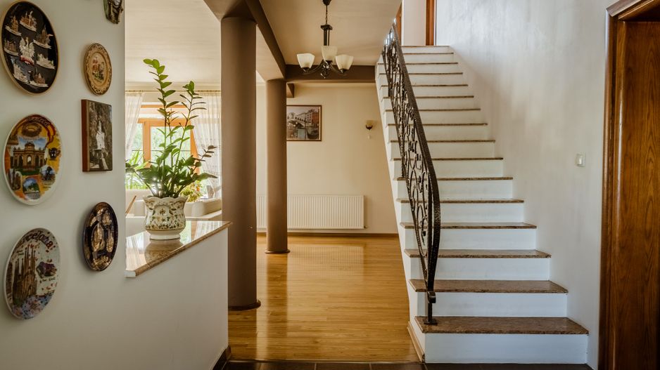 Vilă cu piscină în Fântânele - Poză 3