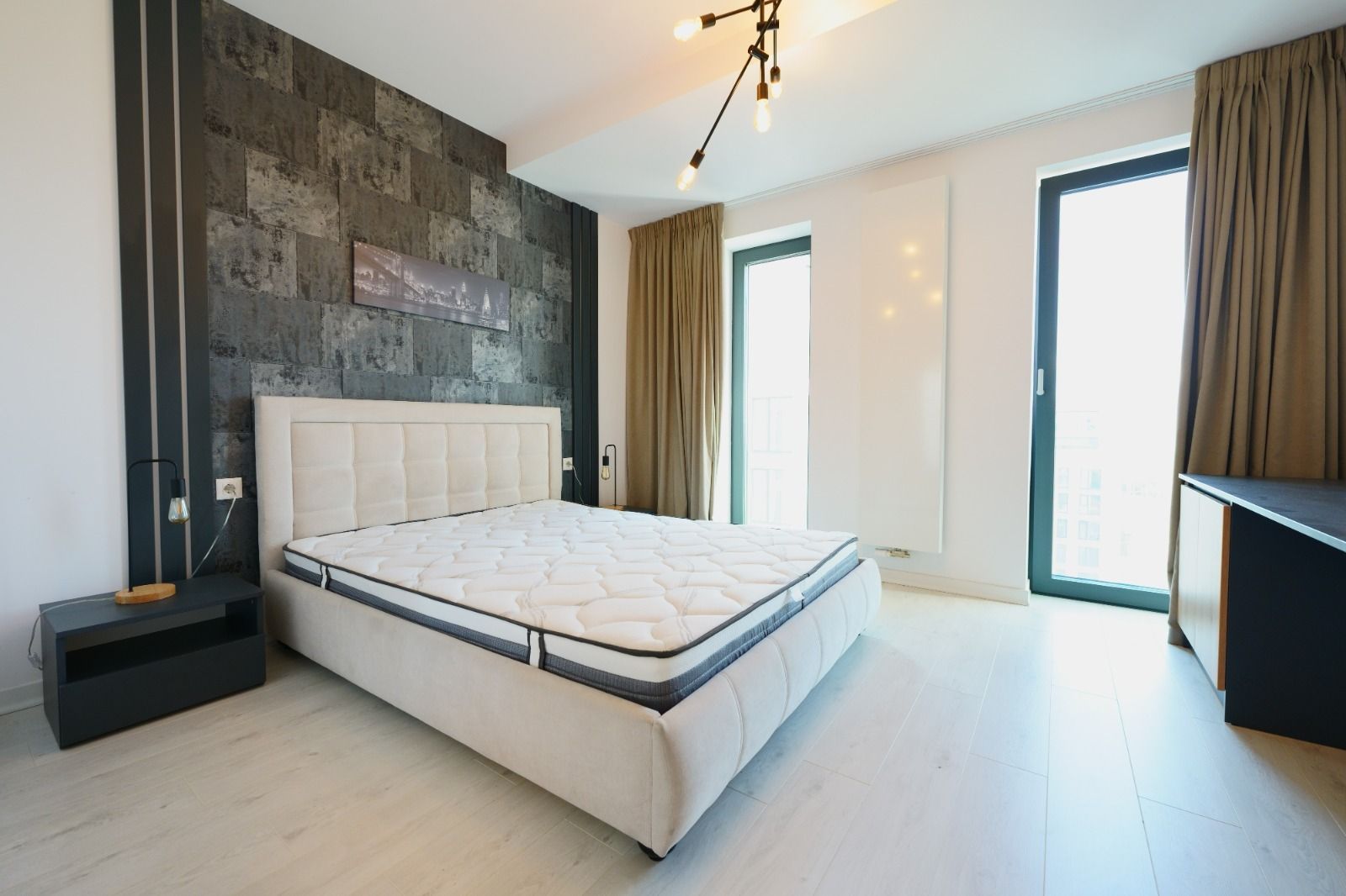 2 Camere + Parcare inclusa, Cloud9, Aviatiei, Metrou Aurel Vlaicu - Poză 1