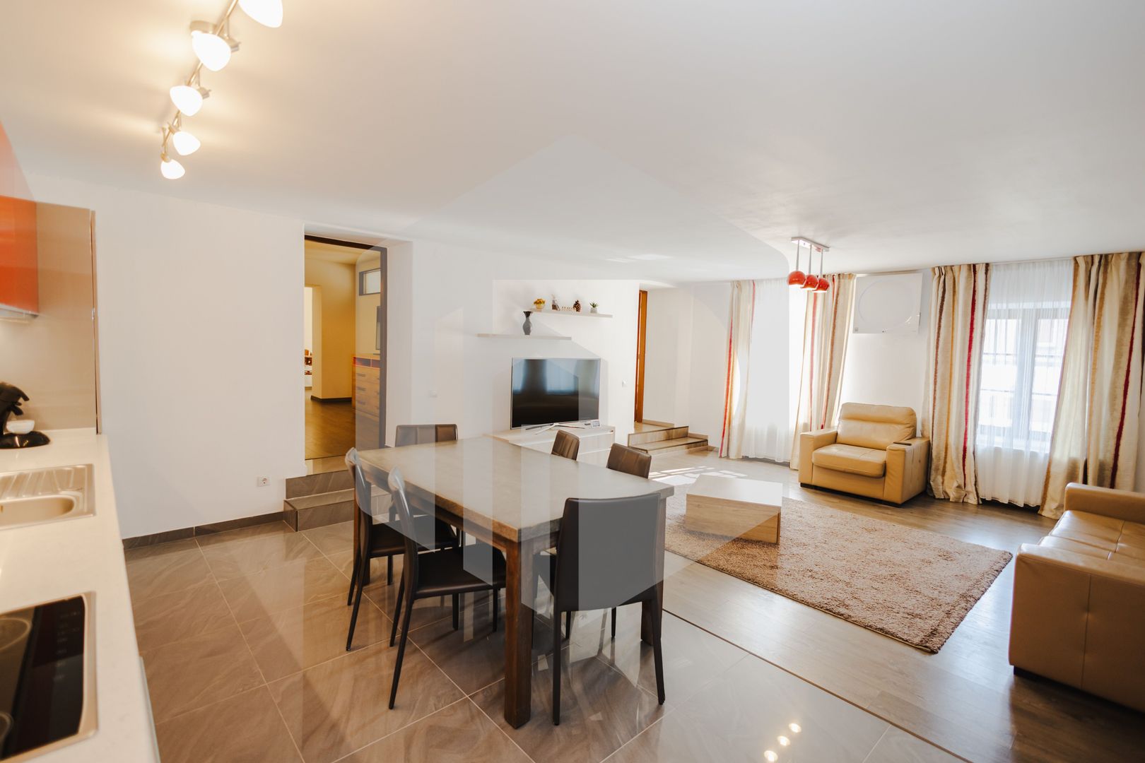 ⭐Casa Nicolae ⭐ | Regim Hotelier | Apartament 3 camere - Poză 1