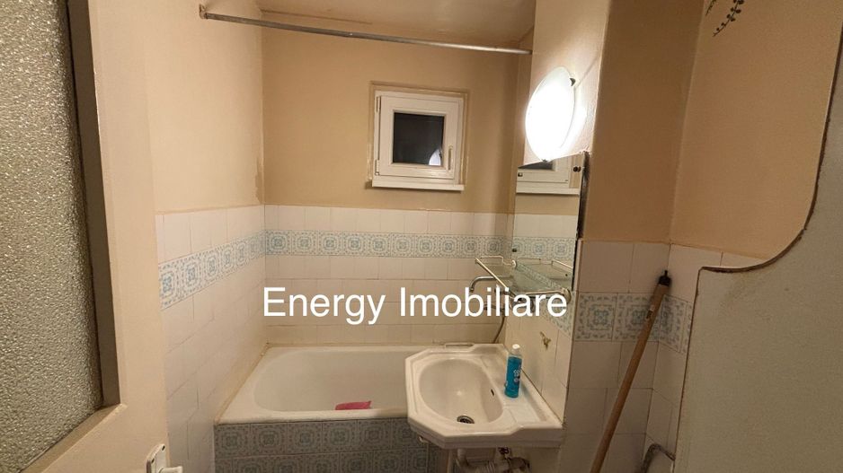 Apartament cu 3 camere, zona Dâmbul Pietros - Poză 6