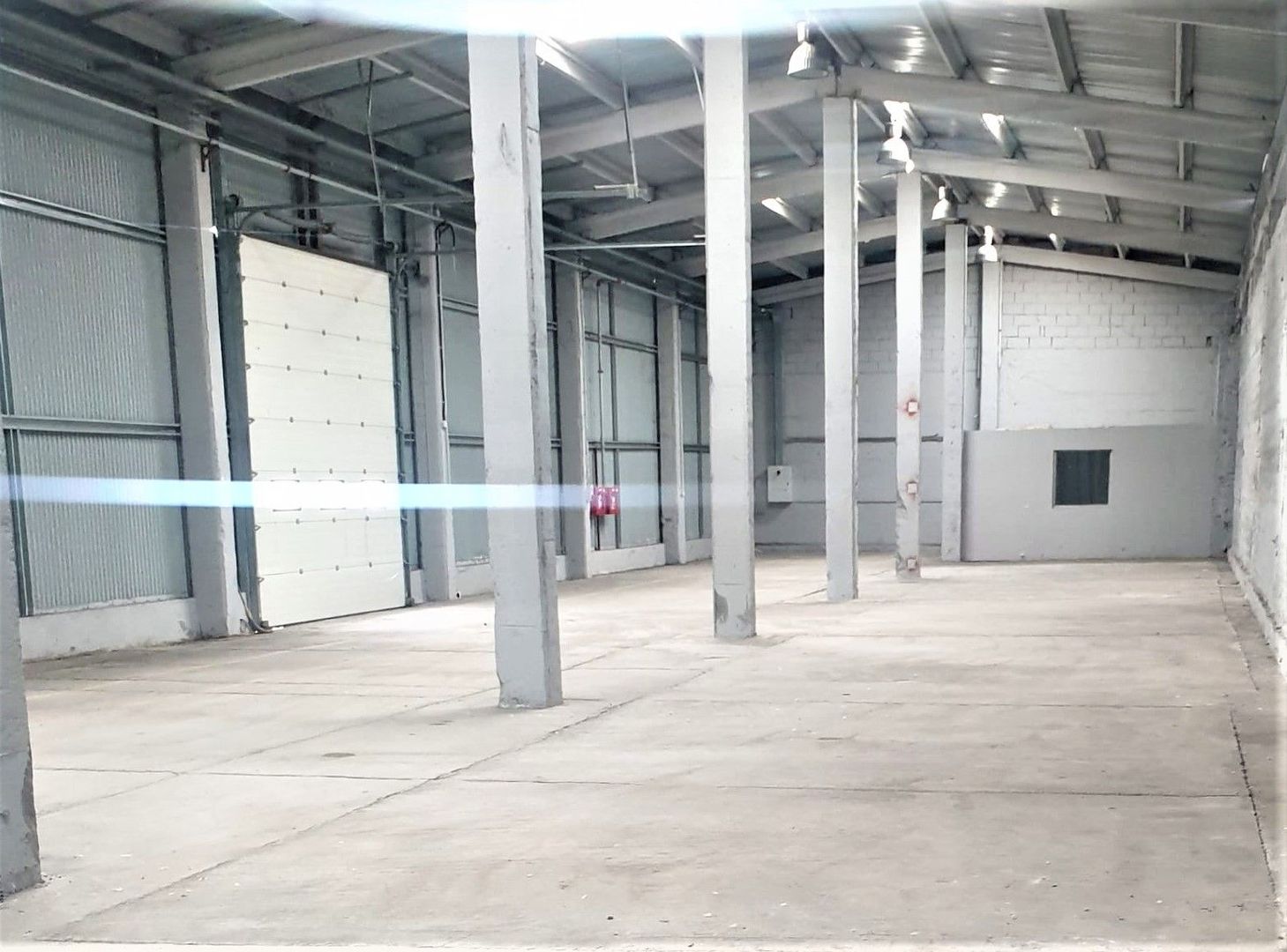 Hale 1250mp Exterior Nord - Poză 1