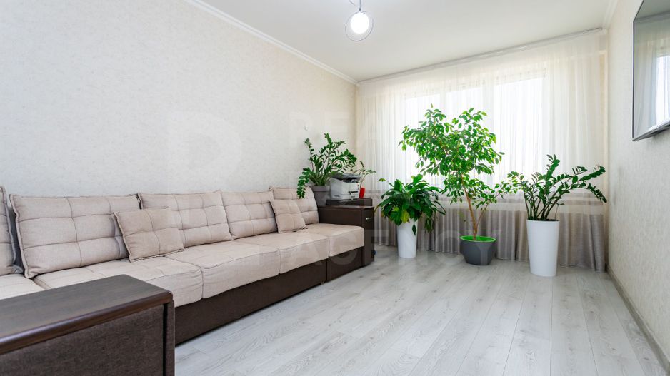 Vânzare, apartament, 3 camere, str. Ginta Latină, sectorul Ciocana - Poză 1