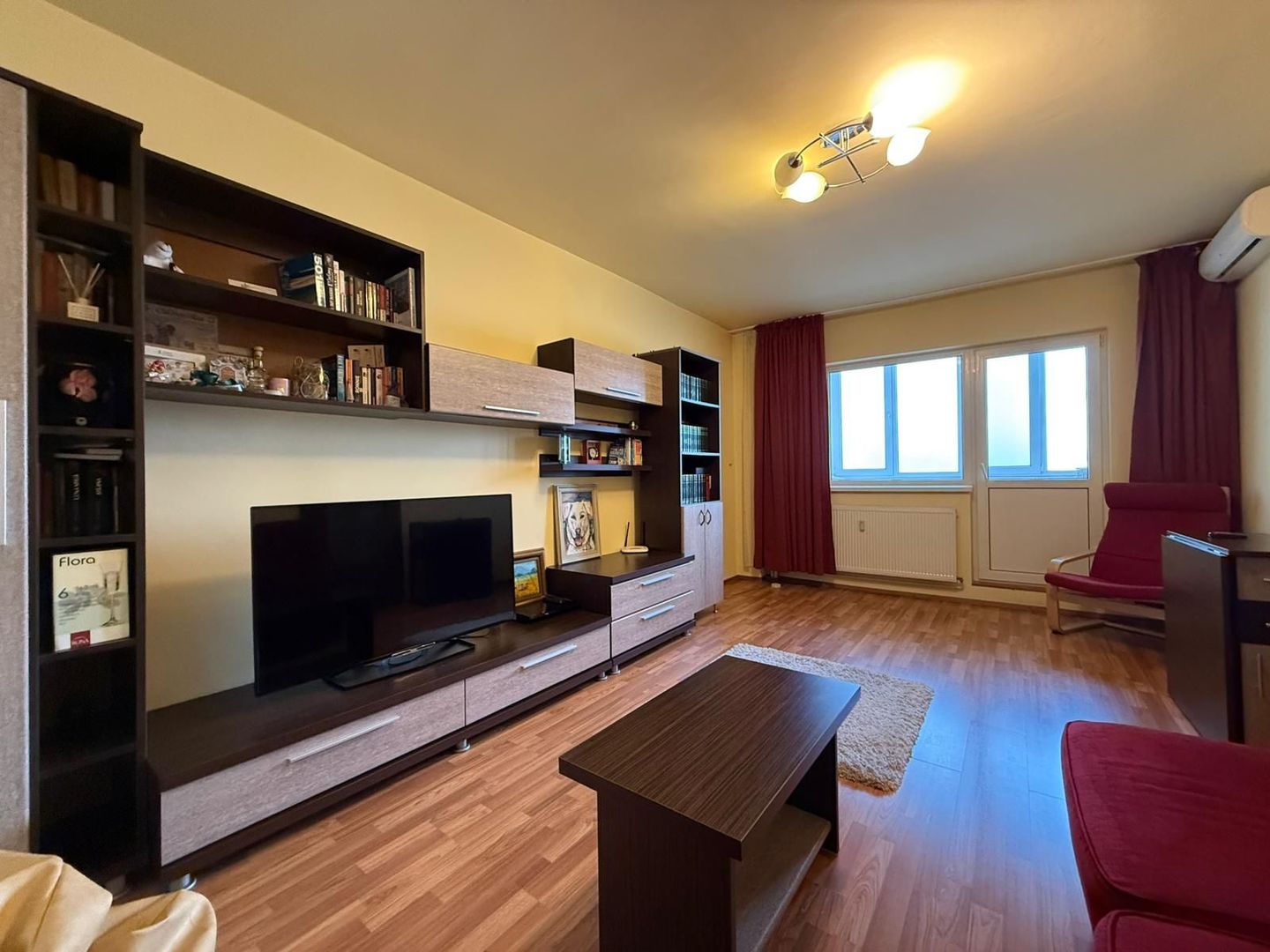2 camere Tei | Bloc 1985 | Zona curata si linistita - Poză 1