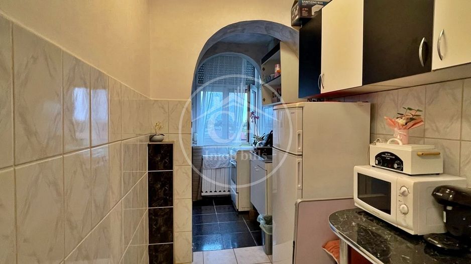 Apartament de vanzare cu 1 camera in zona Cantemir Oradea - Poză 4