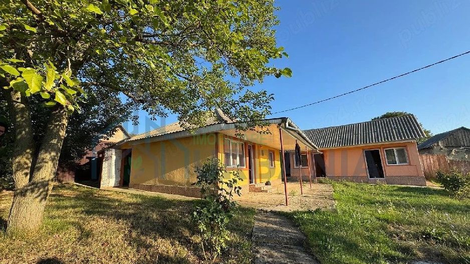 Casă de vânzare în Mogoșești, Iași – 531 mp, preț 40.000 EUR - Poză 1