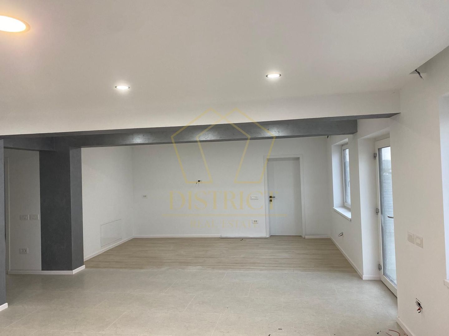 Hala industriala 430mp cu spatiu de birouri 130mp | Oradea - Poză 12