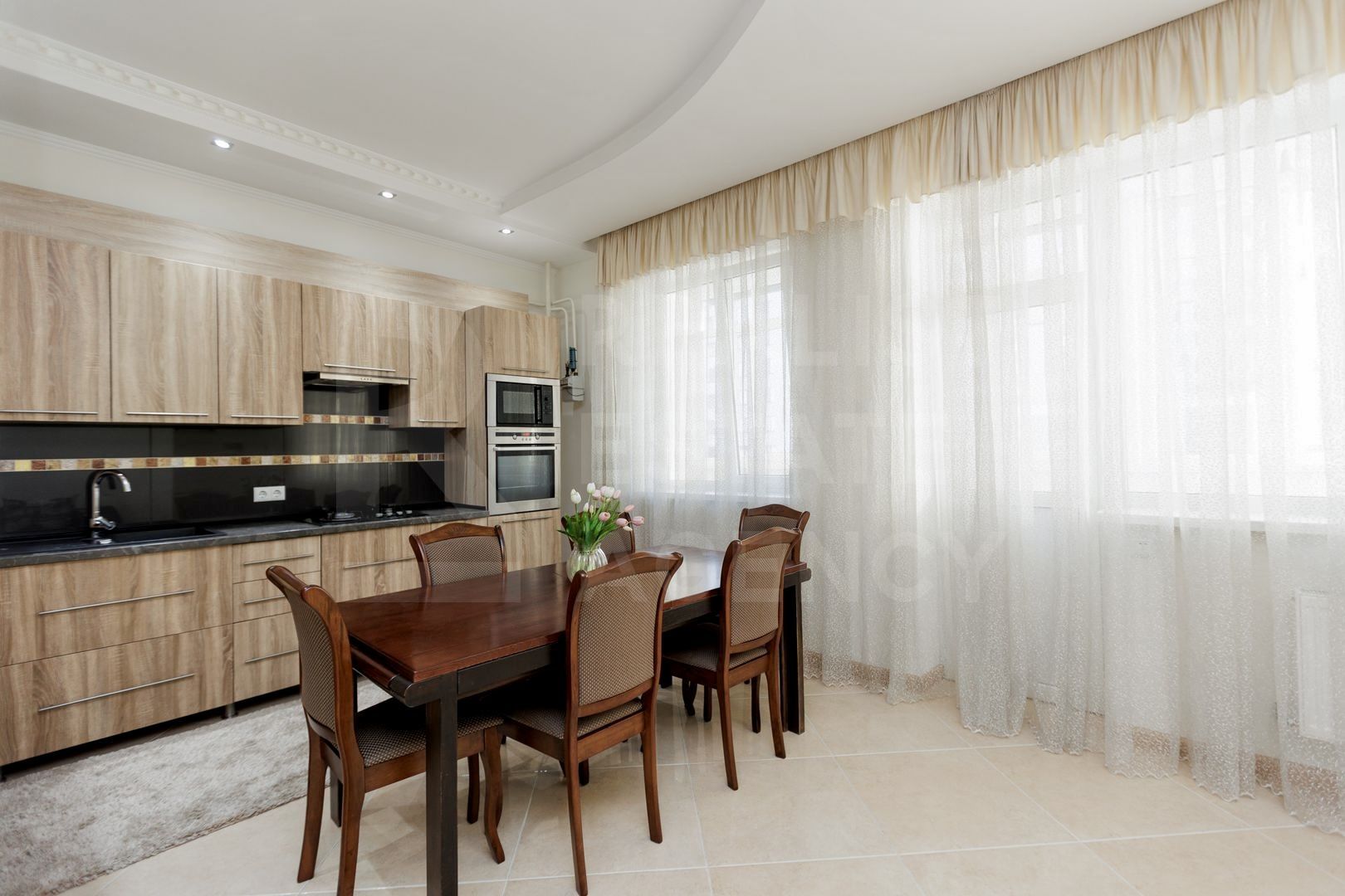 Chirie, apartament, 3 camere, strada Anestiade, Centru - Poză 3