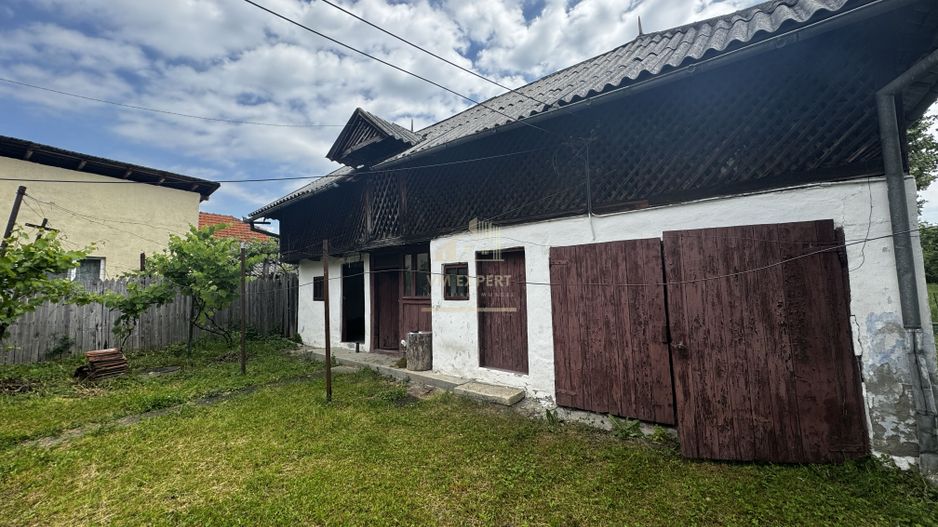 CASA 3 CAMERE, PLUS ANEXE, TEREN 2141 MP, BEREVOIESTI, ARGES - Poză 17