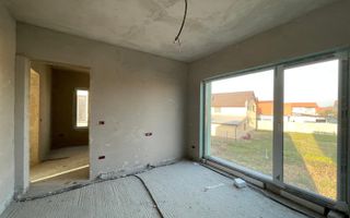 Duplex complet despartit - 3 camere - Mosnita Noua - Poză 9